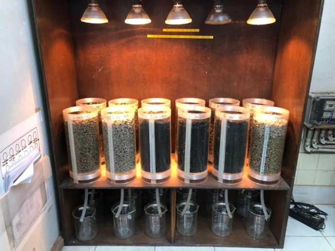 Uji Statik Air Asam Tambang